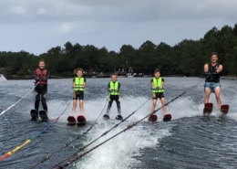 initiation ski nautique en famille